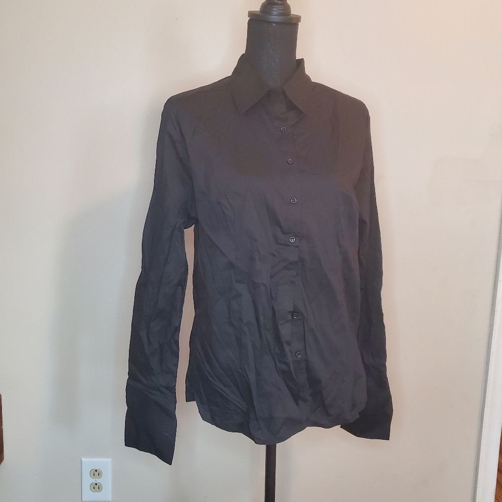NWT Women's Ezen dress shirt